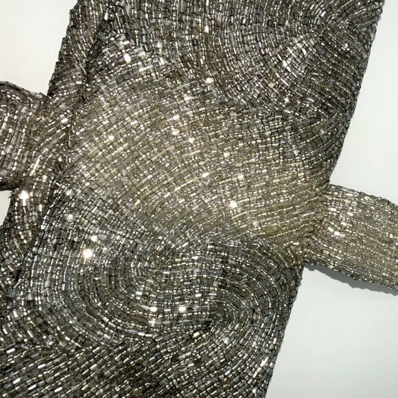 MOYNA New York, Hand Beaded Silver Clutch - Picture 8 of 11